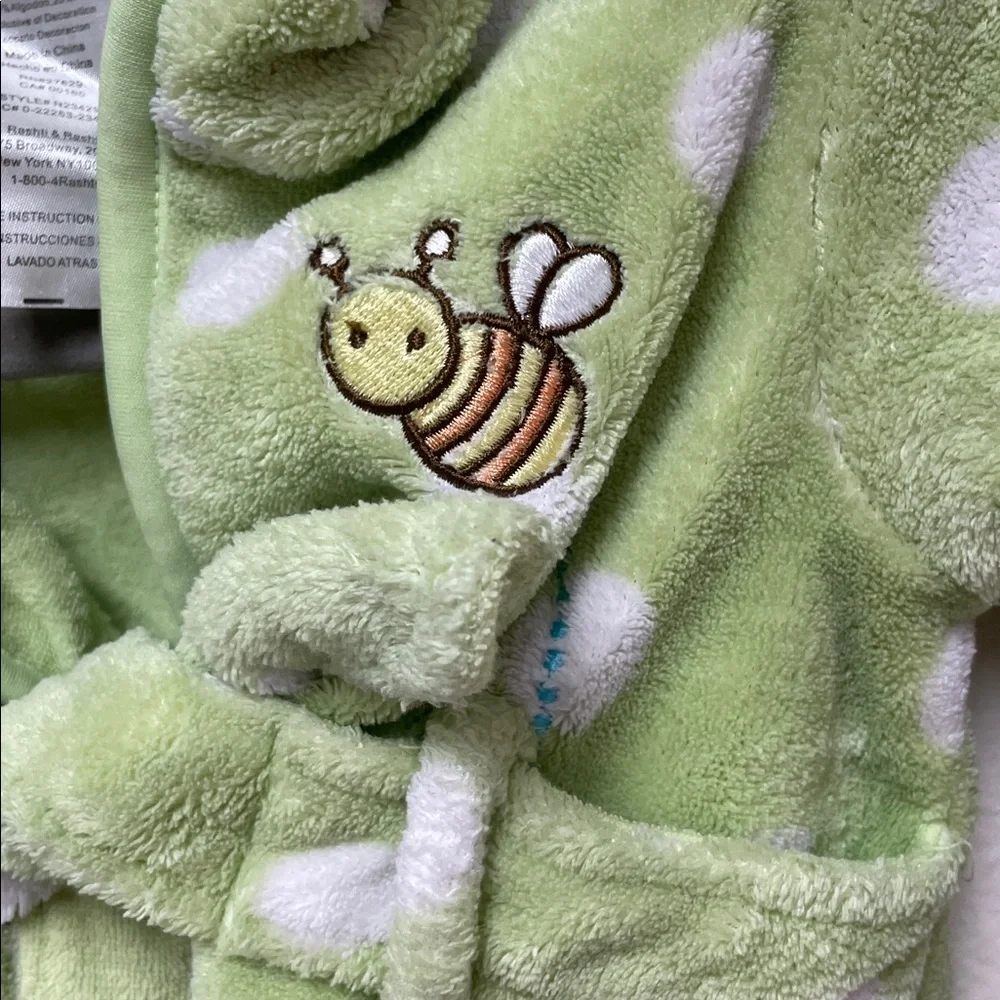 Disney Baby Winnie The Pooh Green and White Polka Dot Hooded Soft Bath Robe